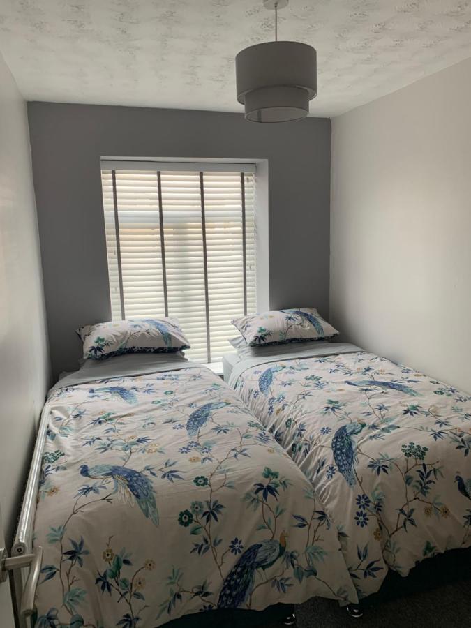 The Greens Apartment Farnworth Buitenkant foto